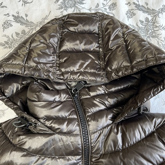 Calvin Klein Lightweight Premium Down Woman’s Puffer Jacket - Picture 3 of 11